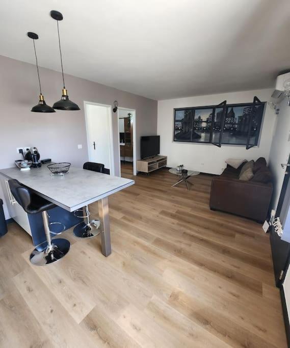 Appartement 40 M 2 Pérols Extérieur photo